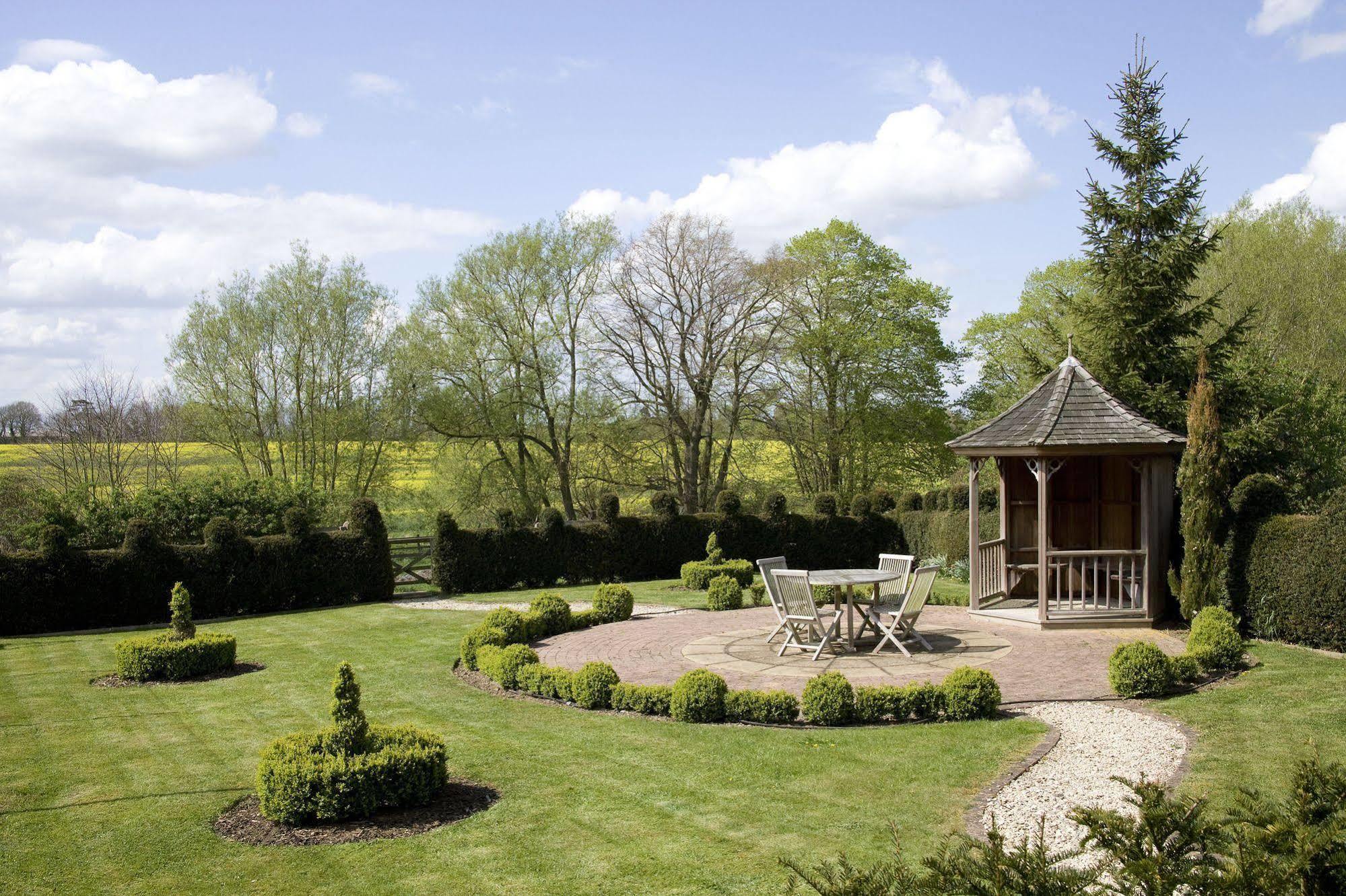 The Old Manor House Bed & Breakfast Halford  Exterior photo